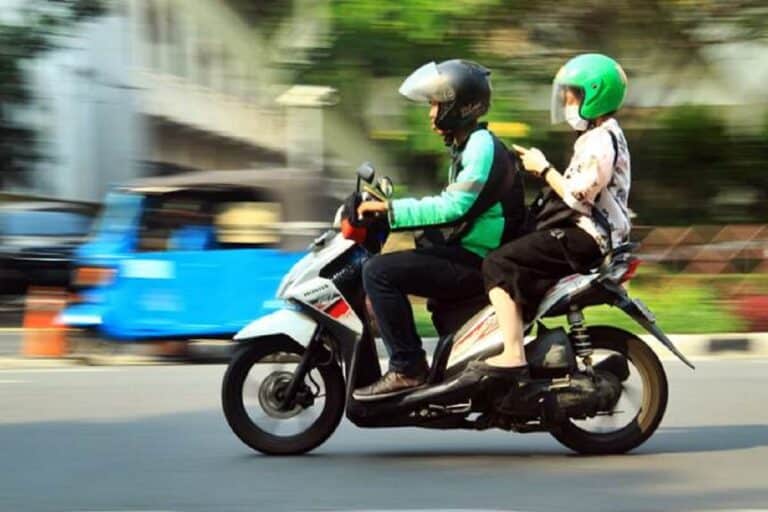 Intip Alasan Masyarakat Memakai Jasa Ojek Online